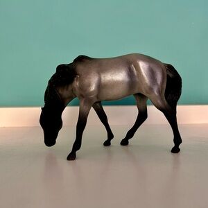 Classic Breyer Horse #1728 Cloud’s Encore yearling